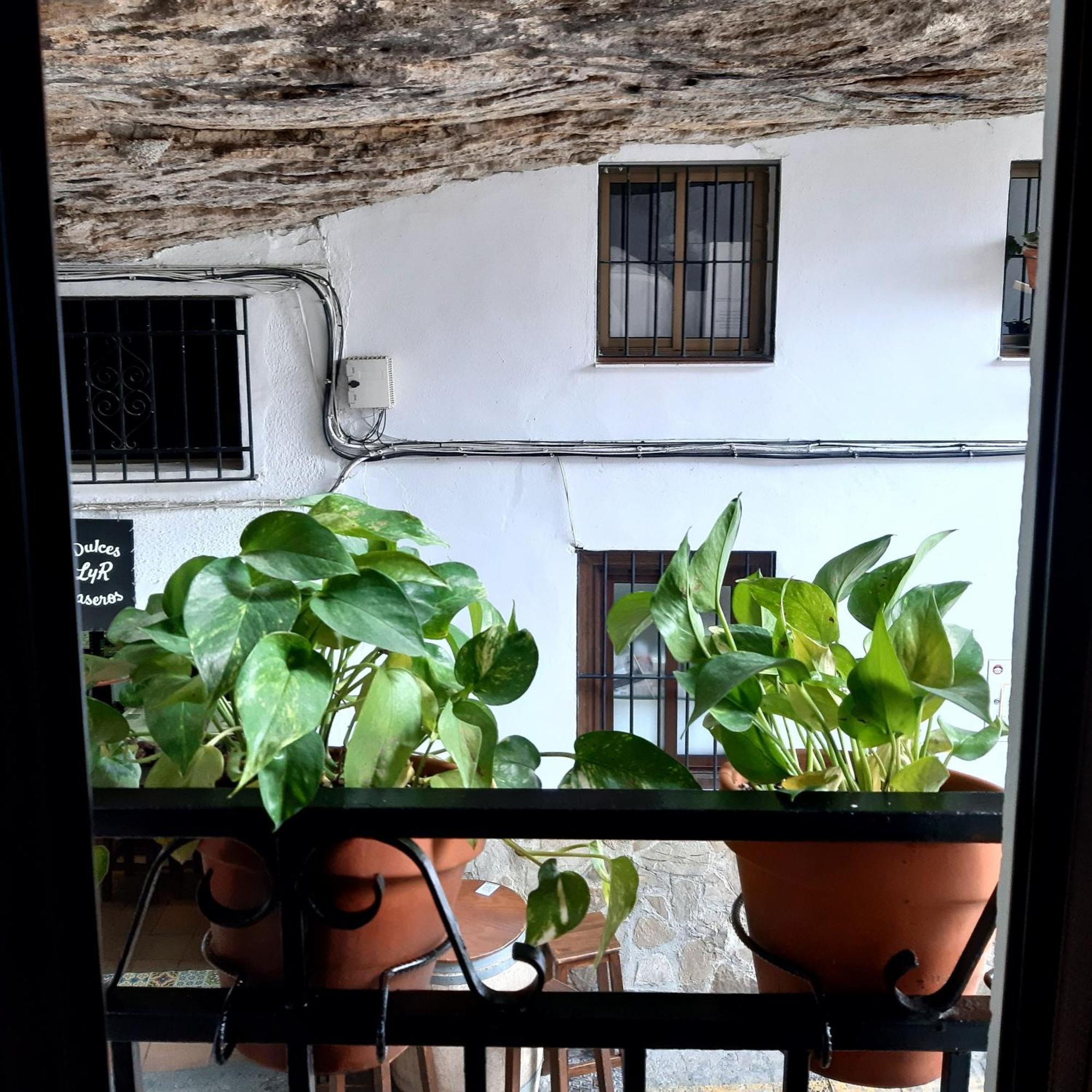 Vila Casa Bajo La Roca Setenil De Las Bodegas Exteriér fotografie